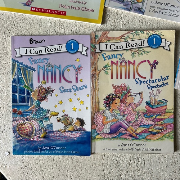 ๐ I Can Read! Book Bundle (6) | 5 Fancy Nancy + 1 Barbie | Early Readers Set - Picture 4 of 5